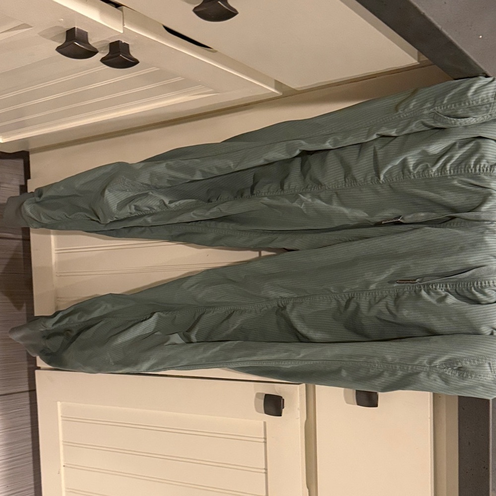 Lululemon Athletica Light Green joggers